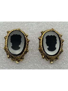 Vintage Jonne Oval Flat Black Glass Mirror Cameo and Gold-Tone Clip-On Earrings
